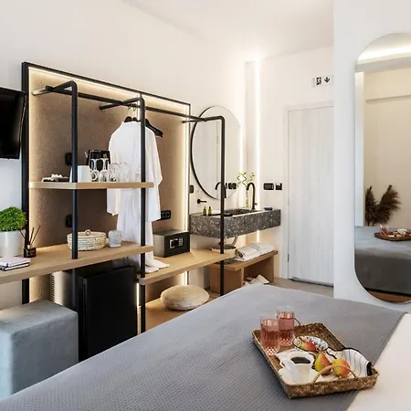 Chora Suites, Premium Key Collection * 斯基亚索斯镇