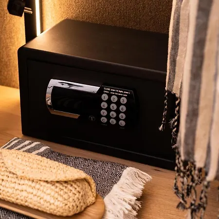 Chora Suites, Premium Key Collection * 斯基亚索斯镇