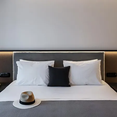 Апарт-отель Chora Suites, Premium Key Collection 4*