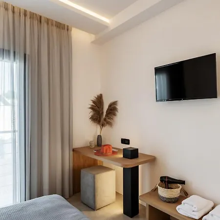 Chora Suites By Premium Key 4*