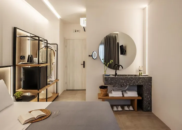 Chora By Premium Key Lägenhetshotell 4*